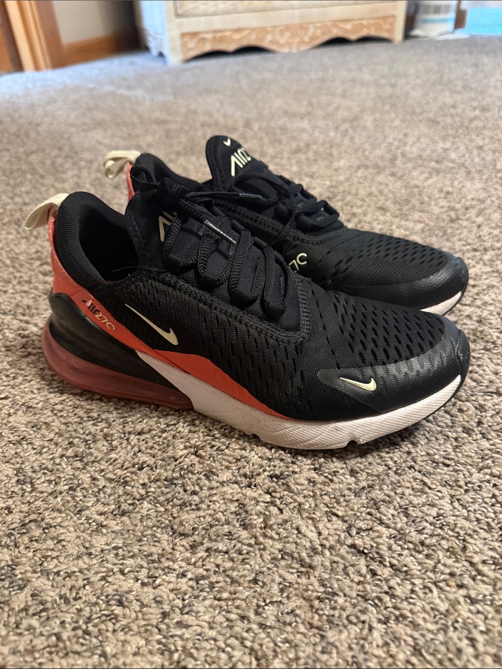 Nike Air Max 270